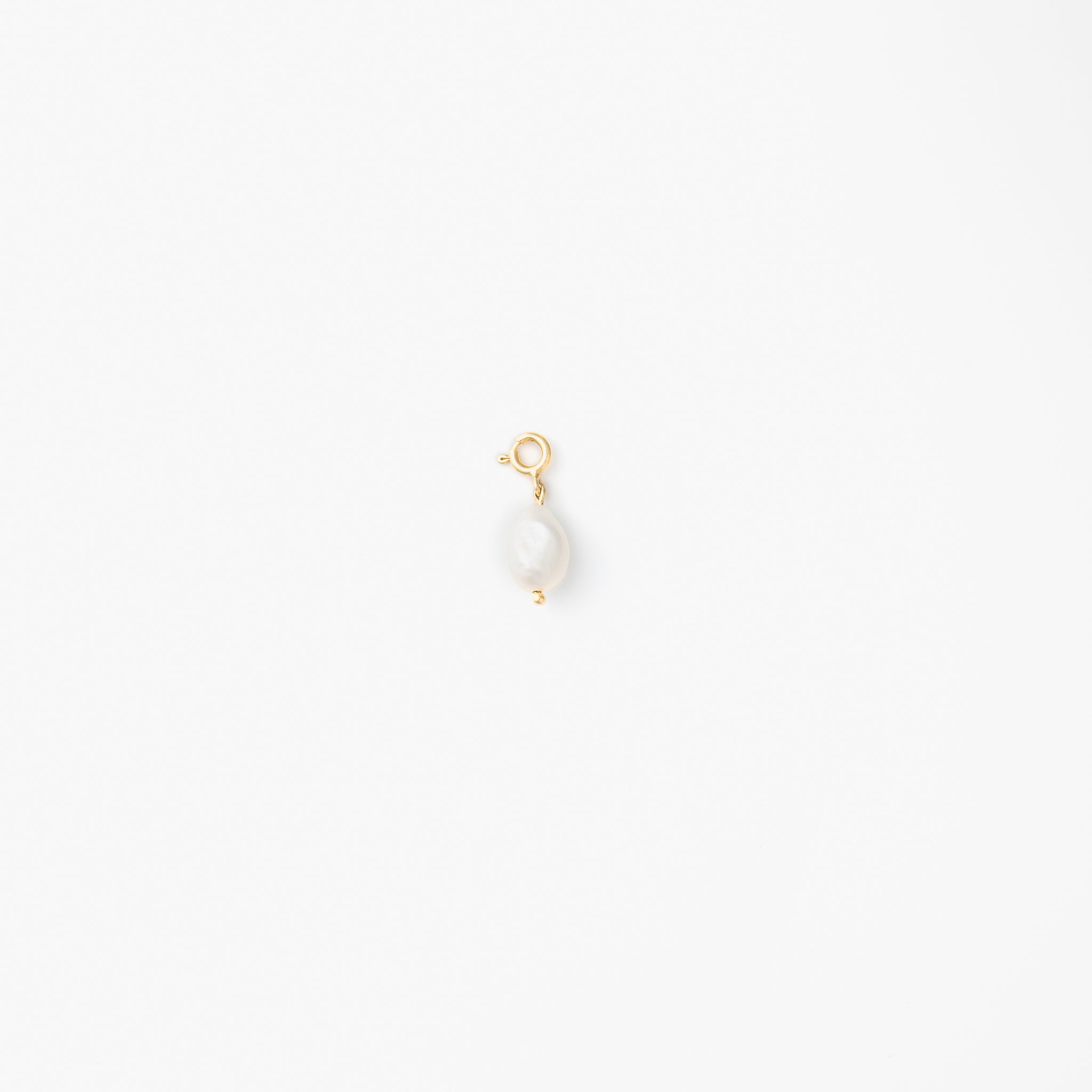Sweet Water Pearl Charm in 18 k Goldplated Silver